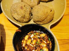 -野山舂·贵州现舂酸汤火锅(鸿通城店)