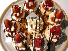 草莓忌廉华夫饼-BE BRIGHT KITCHEN(正佳广场店)