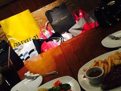 -澳美客(铜锣湾翡翠明珠广场店)
