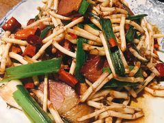 折耳根腊肉-阿婉贵州苗家酸汤鱼(梅林店)