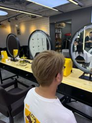 -藤野造型烫发染发