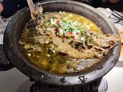 祖传石锅武昌鱼-小凤庭·地道湖北菜武昌鱼·藕汤(38年黄鹤楼店)