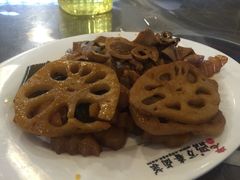 -老鼎万春卤菜(鹭湖宫8区店)