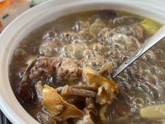 -鸡足缘·海稍鱼•野生菌火锅