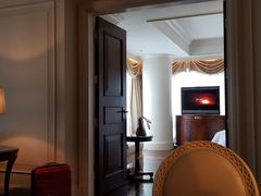 -广州富力丽思卡尔顿酒店