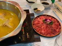 -鲜入围煮花胶鸡海鲜火锅
