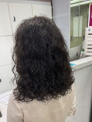 -镁连社·美联社