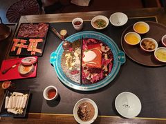 -吼堂老火锅(武汉 天地壹方南馆店)