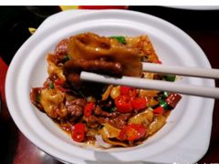 牛肉烧鱼泡-王府井酒店(金桥港湾店)