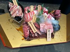 -铭牛烧肉·和牛海鲜自助(高新月牙湖店)