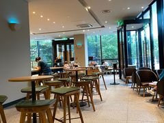 大堂-星巴克(青岛大拇指广场分店)