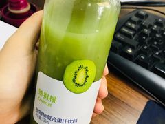 -瑞幸咖啡(尼盛尚品汇店)