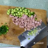 解决冰箱剩菜剩饭的终极方法什锦炒饭