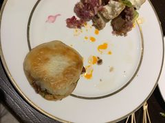 酥皮肉夹馍-甄御•海鲜新青岛菜(麦岛店)