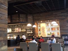 大堂-星巴克臻选(湛江鼎盛广场店)