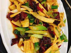 -瑞杰烧烤店·24小时营业(山东路店)