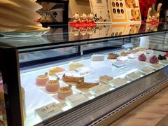 -Fridi Patisserie Cafe