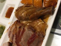 -新大咀港式茶餐厅(宝山万达店)