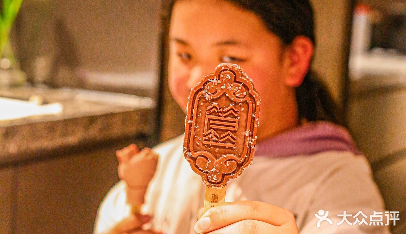 论排队我就服这家必吃榜的小龙虾