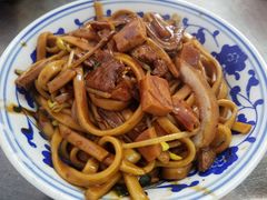 -珠宝街老左杂酱面馆