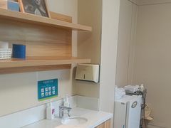 -上海仁爱医院口腔科 · 种植