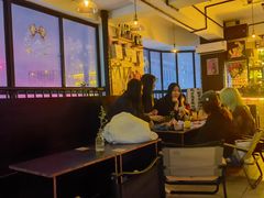 -Mx.cocktail bar