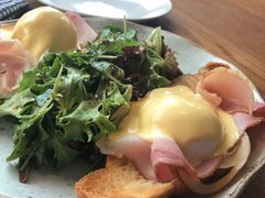 -ROAST coffee & eatery