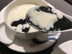 芝麻糊双皮奶-小炳胜(卓悦中心店)
