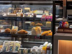 面包甜点陈列柜-星巴克(广州恒宝广场店)