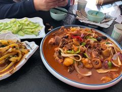 -撒拉人家.酸菜牦牛肉火锅