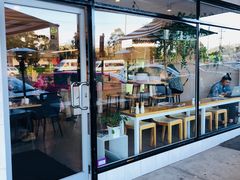 -Lorna Cafe