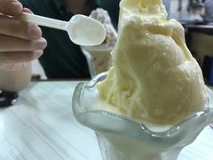 鸡蛋牛奶冰-以利泡泡冰-士林总店