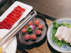 -尚尚仙·酸汤猪手·猪肚鸡火锅(华联万柳购物中心店)