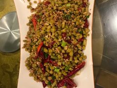 -石磨豆花家常菜·牦牛排土火锅