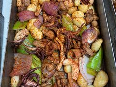 -老东镇啤酒屋海鲜加工·蒸汽海鲜·海鲜烧烤(台东店)