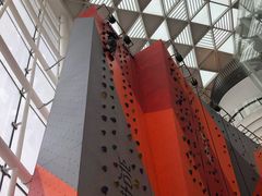 -磐岩道运动中心