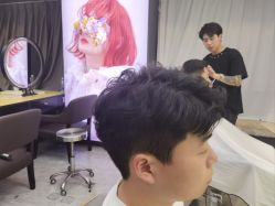 -藤野造型烫发染发