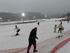 -济南卧虎山滑雪场
