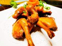 盐焗乳鸽-廉江鹅饭店