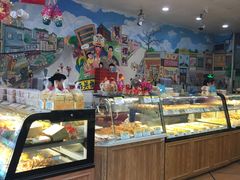 面包甜点陈列柜-赞记龙凤礼饼(广州市二宫向群宾馆店)