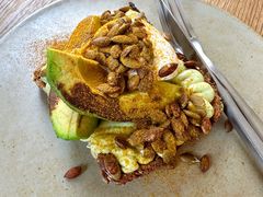 牛油果吐司-BOR Eatery(安福路店)