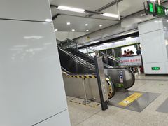 -白石桥南(地铁站)