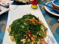 -三江源美食城