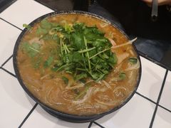 -肥汁米蘭香港米线(长宁来福士店)