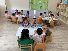 -凡育国际托育早教(大宁校区)