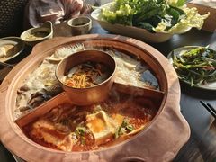 -滇釜火锅·能喝汤的火锅(车公庄店)