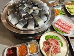 -围炉肉舍丹东海鲜烤肉·烤活鳗(步行街店)