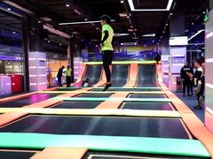 -酷跳蹦床主题公园(万胜广场店)