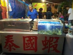 -六合夜市