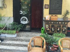 -蜗牛小馆醉乡民谣云南菜(惠新西里店)